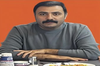 Ayhan Öztürk                                                                                              Hoçwan Radyo Kurucusu 